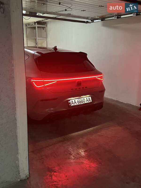 Хетчбек Cupra Leon 2023 в Києві