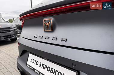 Хэтчбек Cupra Leon 2024 в 