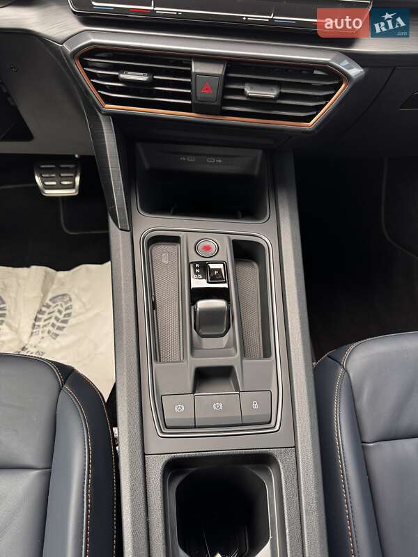 Хетчбек Cupra Leon 2024 в Києві фото 51 Хетчбек Cupra Leon 2024 в Києві