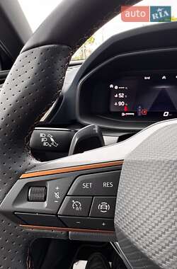 Хэтчбек Cupra Leon 2024 в 
