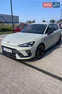 Хетчбек Cupra Leon 2024 в 