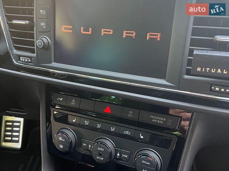 Хетчбек Cupra Leon 2020 в Івано-Франківську
