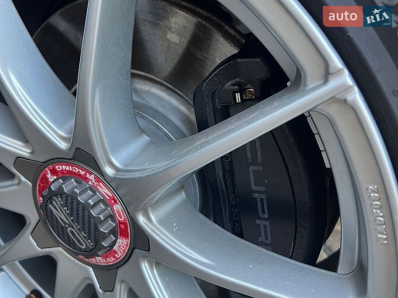 Хетчбек Cupra Leon 2020 в Івано-Франківську