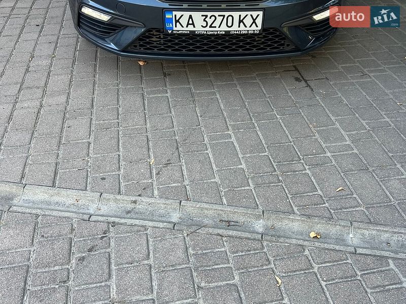 Хетчбек Cupra Leon 2020 в Івано-Франківську