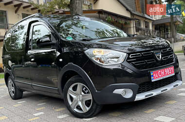 Минивэн Dacia Dokker Stepway 2018 в 