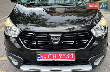 Минивэн Dacia Dokker Stepway 2018 в 