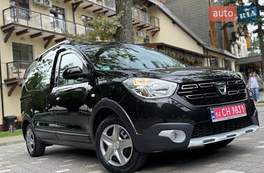 Минивэн Dacia Dokker Stepway 2018 в 