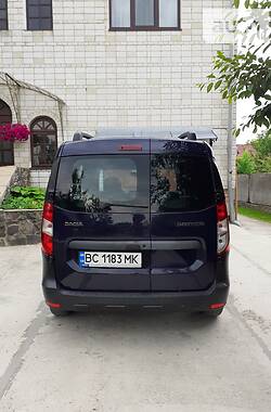 Мінівен Dacia Dokker 2013 в Радехові