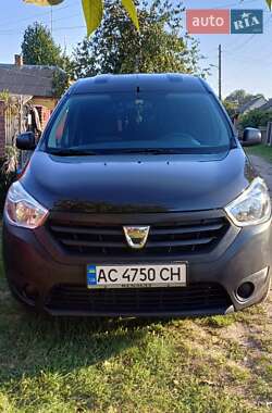 Минивэн Dacia Dokker 2014 в Киеве