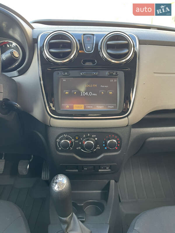 Мінівен Dacia Dokker 2015 в Харкові