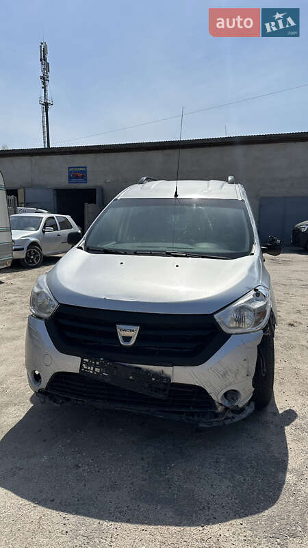 Мінівен Dacia Dokker 2016 в Золочеві