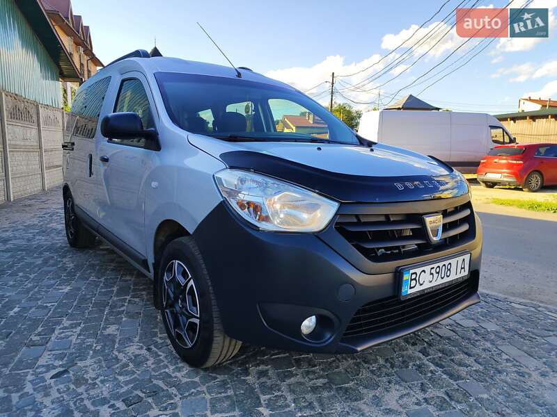 Минивэн Dacia Dokker 2016 в 