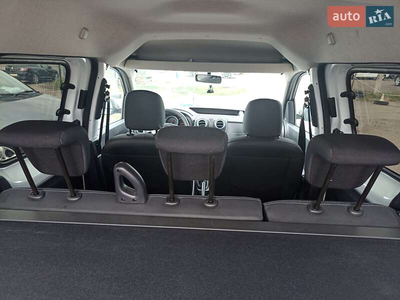 Минивэн Dacia Dokker 2015 в Луцке фото 23 Минивэн Dacia Dokker 2015 в Луцке