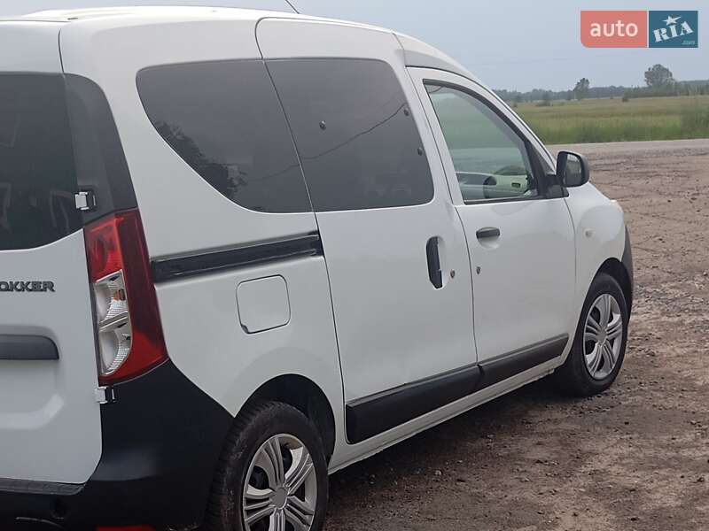Мінівен Dacia Dokker 2013 в Любешові