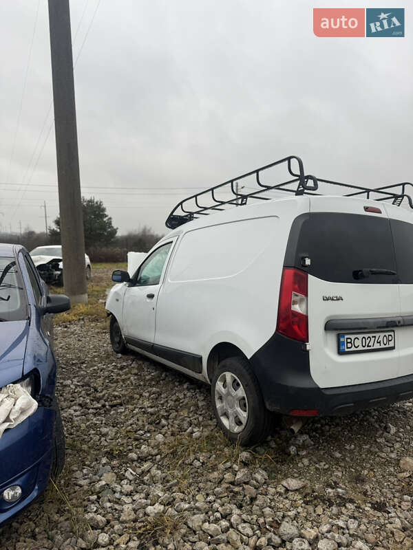 Вантажний фургон Dacia Dokker 2013 в Новояворівську
