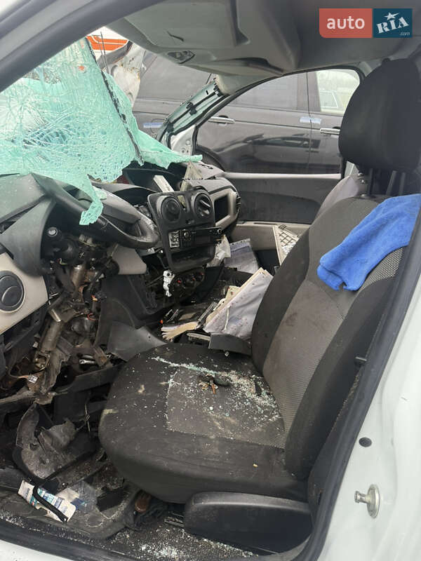 Вантажний фургон Dacia Dokker 2013 в Новояворівську