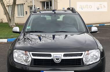 Позашляховик / Кросовер Dacia Duster 2011 в Стрию