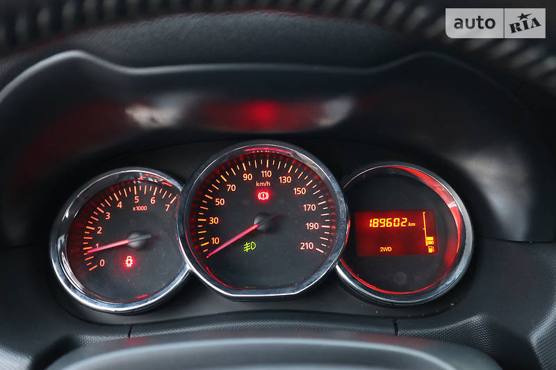 Позашляховик / Кросовер Dacia Duster 2015 в Дрогобичі