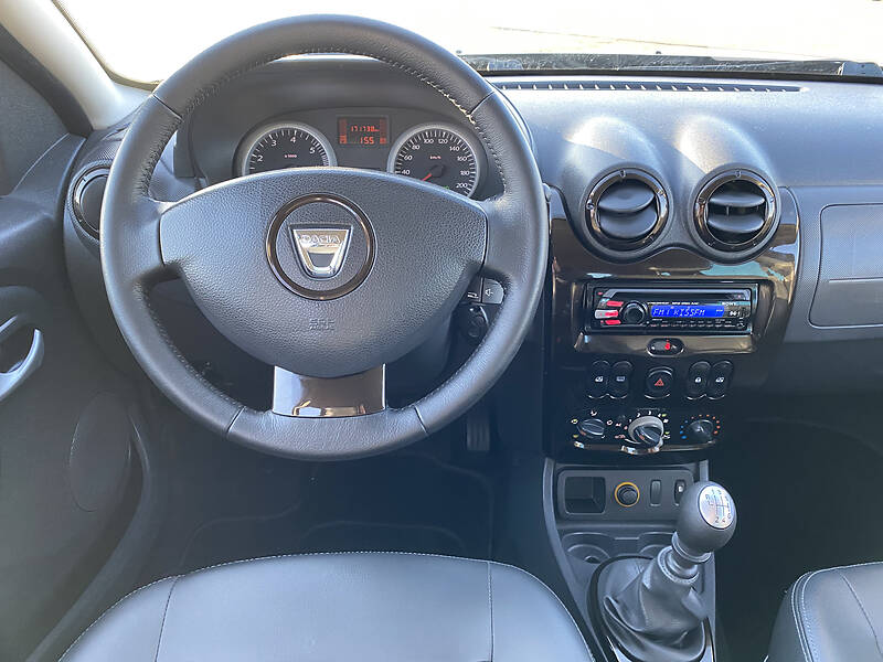Позашляховик / Кросовер Dacia Duster 2011 в Києві