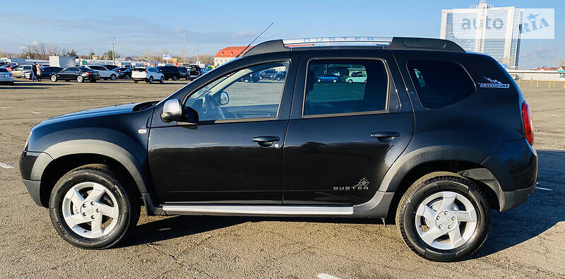 Позашляховик / Кросовер Dacia Duster 2011 в Києві