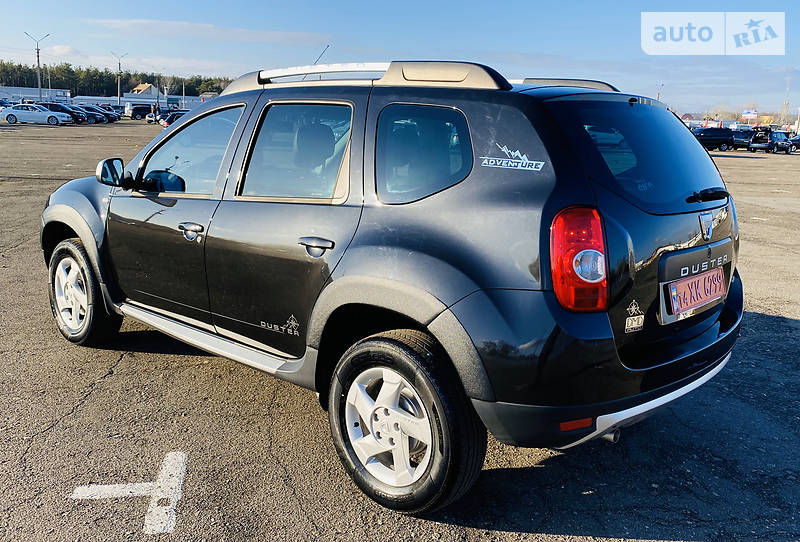 Позашляховик / Кросовер Dacia Duster 2011 в Києві