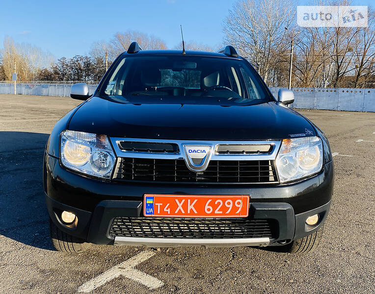 Позашляховик / Кросовер Dacia Duster 2011 в Києві