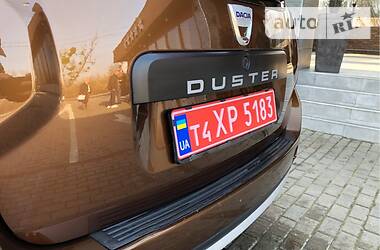 Позашляховик / Кросовер Dacia Duster 2011 в 