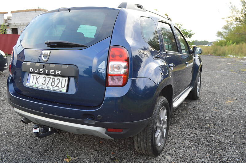 Позашляховик / Кросовер Dacia Duster 2015 в Луцьку