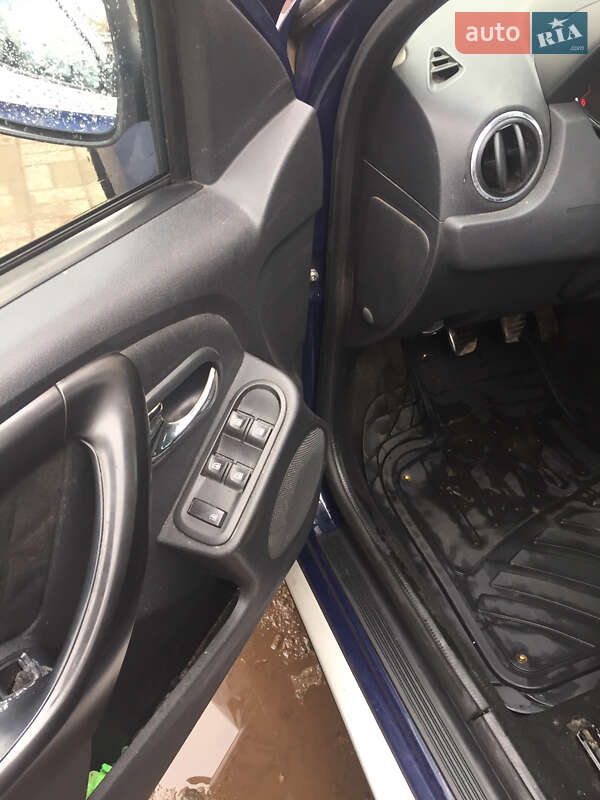 Внедорожник / Кроссовер Dacia Duster 2013 в Кривом Роге