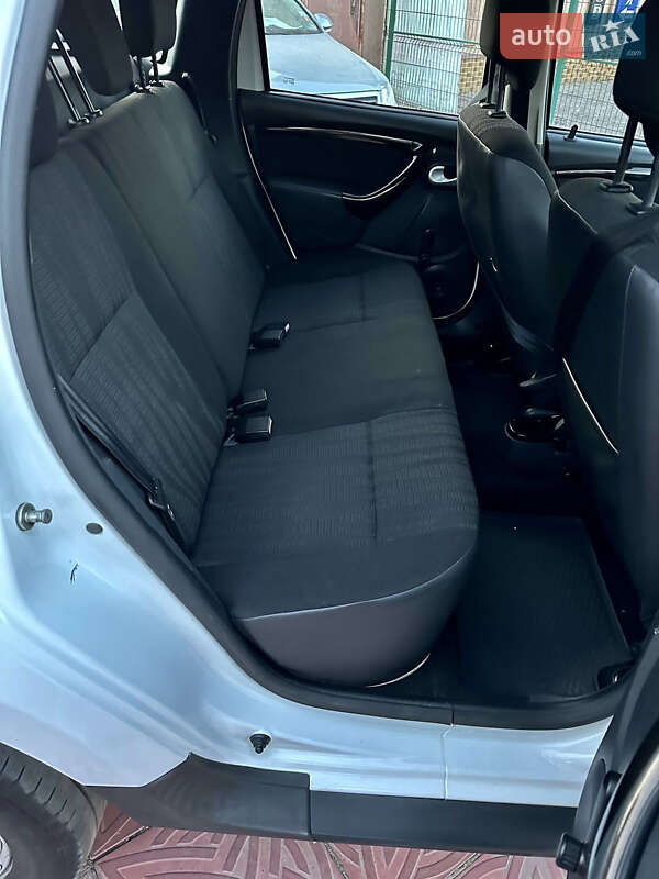 Позашляховик / Кросовер Dacia Duster 2011 в Шепетівці