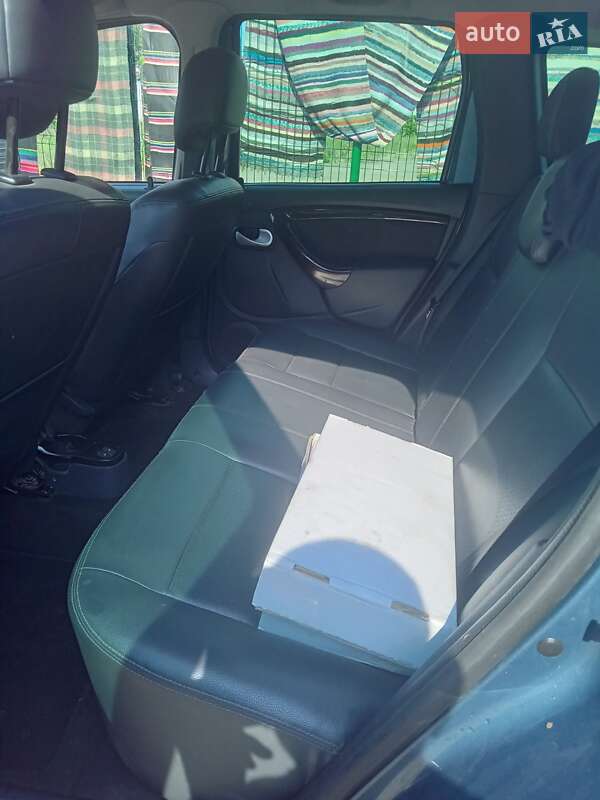 Позашляховик / Кросовер Dacia Duster 2011 в Ямполі