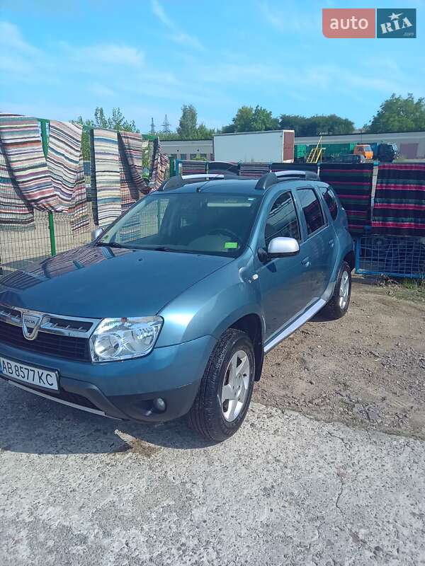 Позашляховик / Кросовер Dacia Duster 2011 в Ямполі
