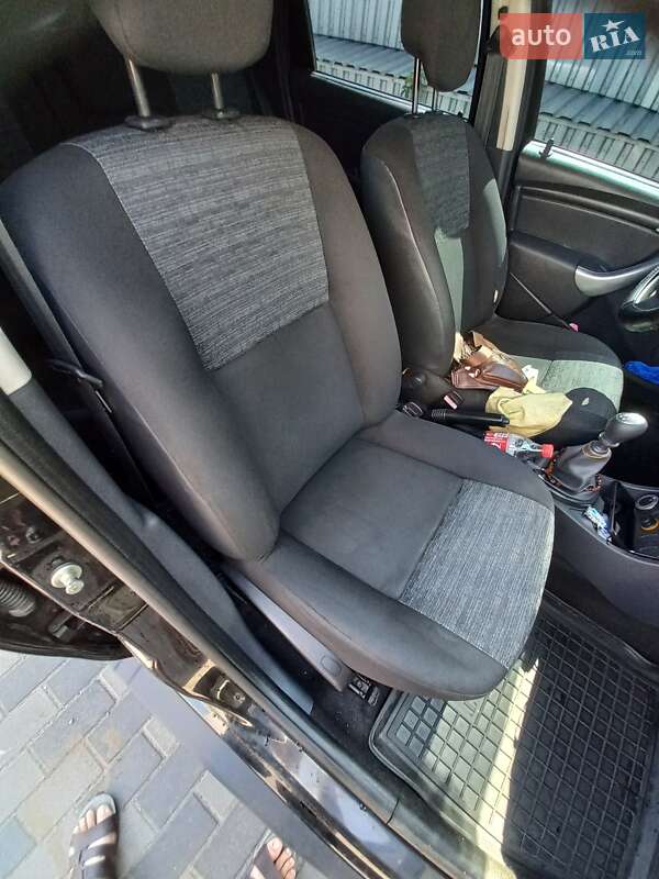 Внедорожник / Кроссовер Dacia Duster 2010 в Запорожье