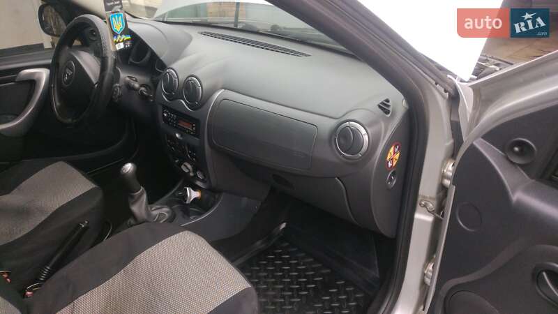 Внедорожник / Кроссовер Dacia Duster 2010 в Новомиргороде