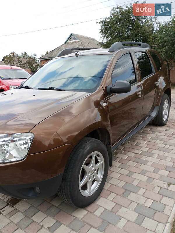 Внедорожник / Кроссовер Dacia Duster 2012 в Александровке