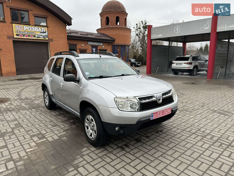 Позашляховик / Кросовер Dacia Duster 2011 в Дубні