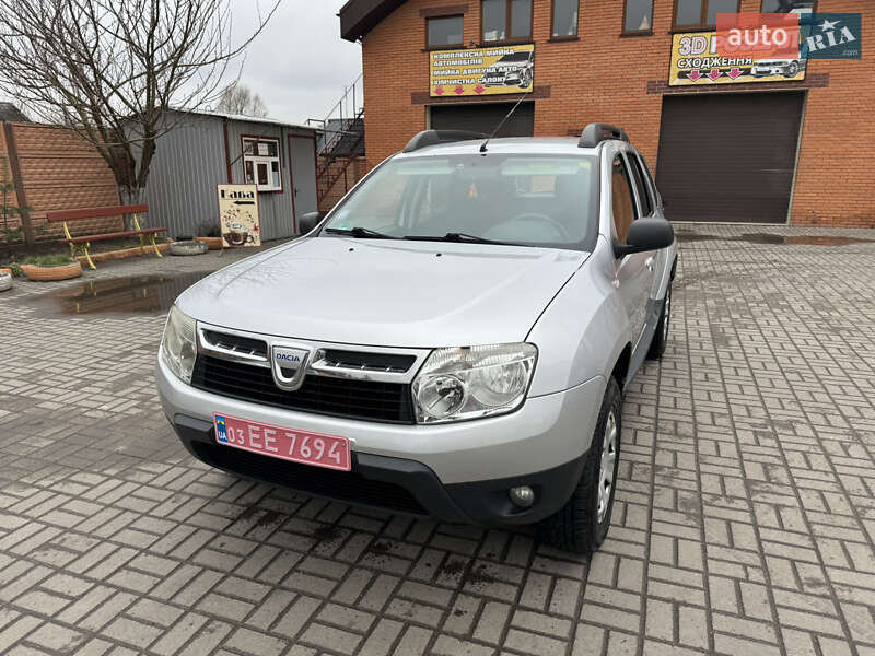 Позашляховик / Кросовер Dacia Duster 2011 в Дубні