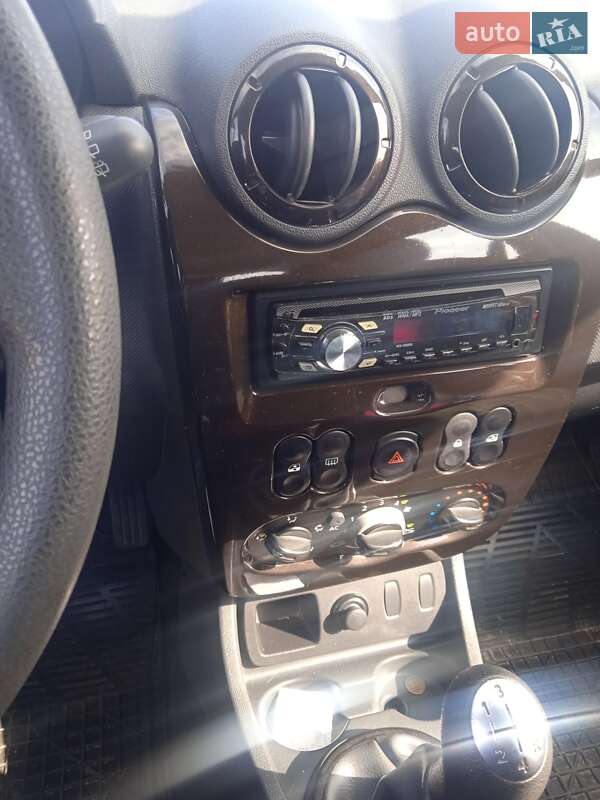 Внедорожник / Кроссовер Dacia Duster 2011 в Ровно