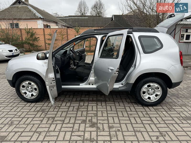 Позашляховик / Кросовер Dacia Duster 2011 в Дубні