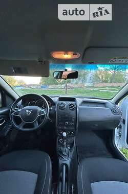 Внедорожник / Кроссовер Dacia Duster 2017 в Ромнах