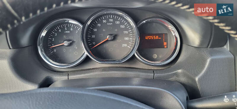 Позашляховик / Кросовер Dacia Duster 2014 в Коростені