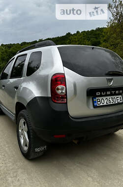 Позашляховик / Кросовер Dacia Duster 2011 в Заліщиках