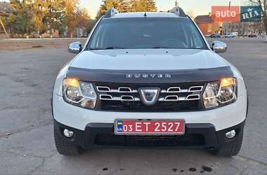 Внедорожник / Кроссовер Dacia Duster 2015 в Новоархангельске