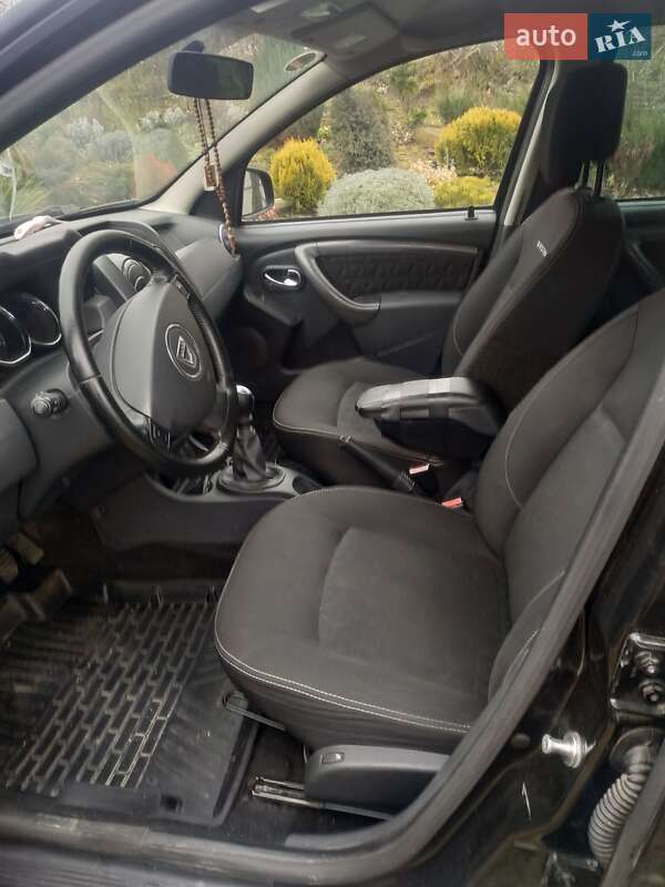 Позашляховик / Кросовер Dacia Duster 2014 в Тернополі фото 9 Позашляховик / Кросовер Dacia Duster 2014 в Тернополі