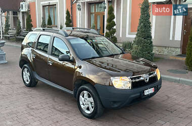 Позашляховик / Кросовер Dacia Duster 2010 в Стрию