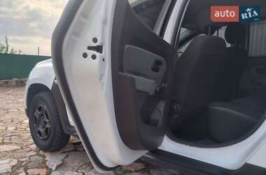 Внедорожник / Кроссовер Dacia Duster 2018 в 