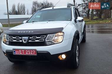 Внедорожник / Кроссовер Dacia Duster 2015 в Новоархангельске