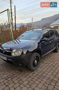 Внедорожник / Кроссовер Dacia Duster 2012 в Сваляве