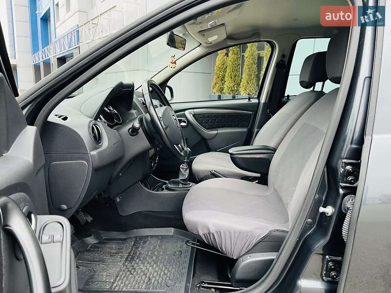 Внедорожник / Кроссовер Dacia Duster 2014 в Киеве