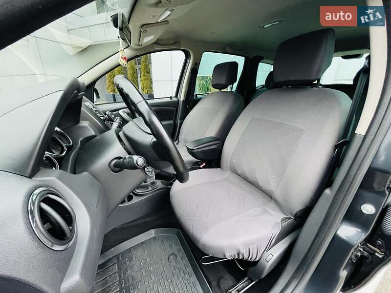 Внедорожник / Кроссовер Dacia Duster 2014 в Киеве